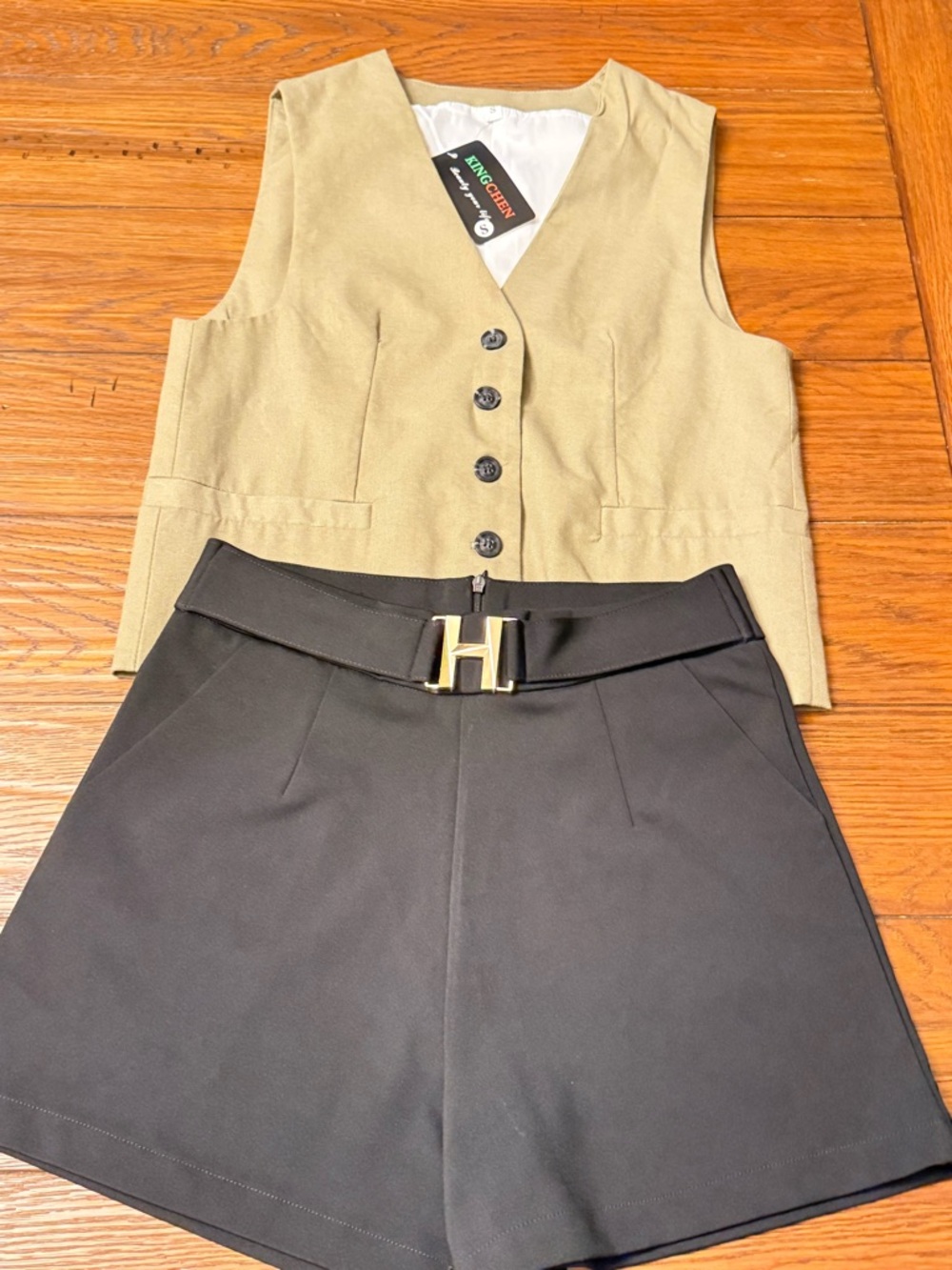 Unbranded Black High-Waist Women's Shorts with H Buckle Belt